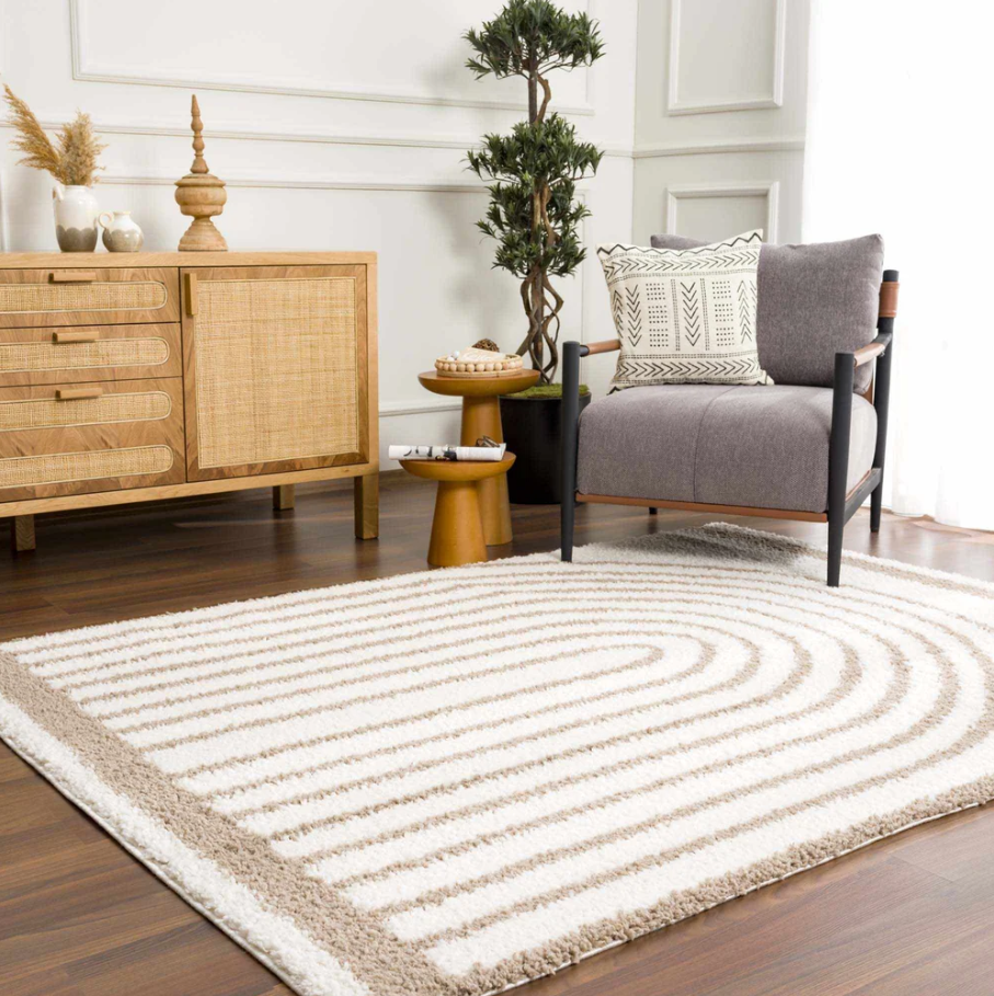 RUGS